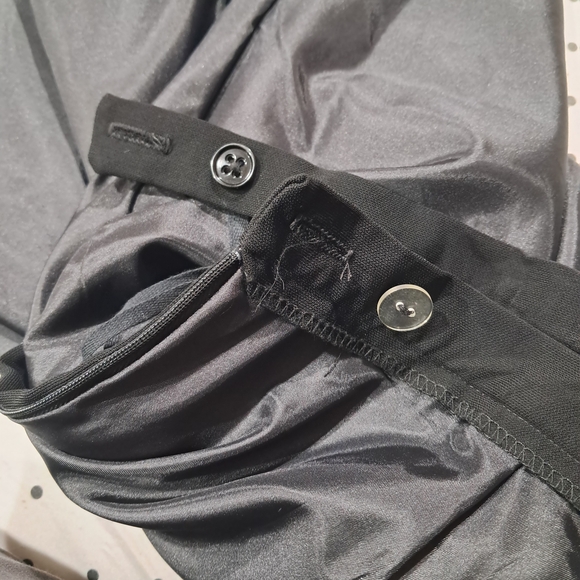 Lauren Ralph Lauren Black Pleated Midi Skirt - Size 14 Like New - Picture 6 of 12